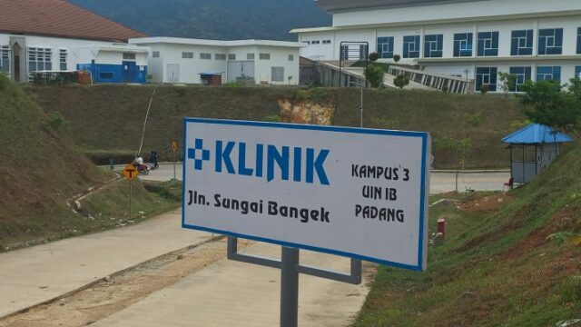 Hadirnya klinik baru di Kampus III UIN Imam Bonjol Padang sebagai tempat pertolongan pertama bagi mahasiswa. Apabila terjadi kecelakaan,
