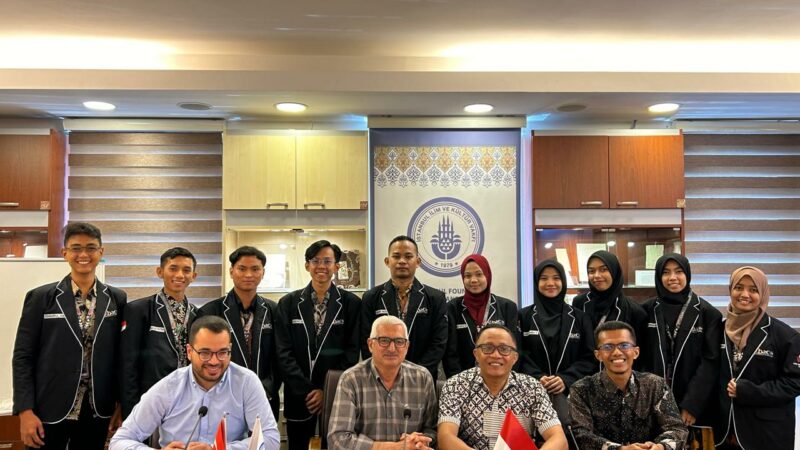 Sebanyak 10 mahasiswa UIN Imam Bonjol Padang yang mendapatkan kesempatan untuk mengikuti short course di Istanbul Foundation, tiba di Turkiye