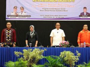 Ketua DPRD Sumbar, Supardi mengaku prihatin dengan persoalan judi online yang semakin merebak. Parahnya kecanduan judi online ini