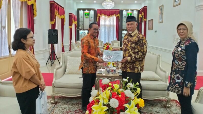 Gubernur Mahyeldi Minta KPPU Awasi Persaingan Harga Semen di Sumbar