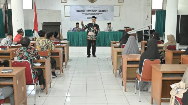 Jadi Pembicara NLT II, Gubernur Mahyeldi Bakar Semangat Kader KAMMI