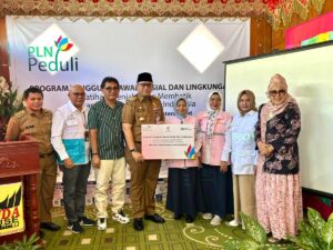 Pelatihan membatik yang digelar Anggota DPR Andre Rosiade berjalan baik dan mendapatkan sambutan hangat dari peserta.