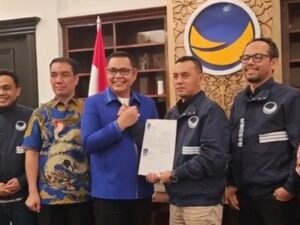 Partai Nasdem resmi mengusung Epyardi Asda pada Pemilihan Gubernur (Pilgub) Sumatra Barat 2024 nanti. Kepastian itu diketahui usai Epyardi
