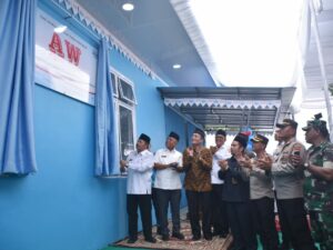 Pabrik Air Minum Dalam Kemasan (AMDK) Agam Water yang berada di kawasan Bandar Baru, Lubuk Basung, diresmikan oleh Bupati Agam, Andri.