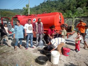 Kekeringan Terpa Padang, Air Bersih jadi Rumit