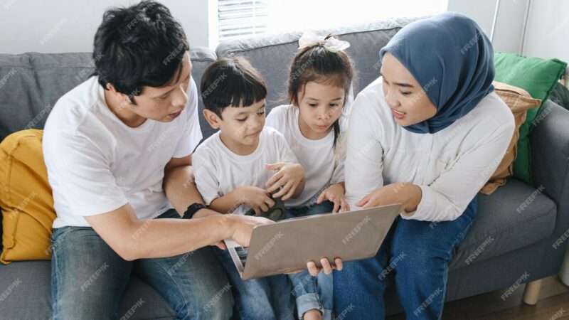 Tantangan Pengasuhan Anak di Era Digital: UNP Gelar Lokakarya Digital dan Mindful Parenting