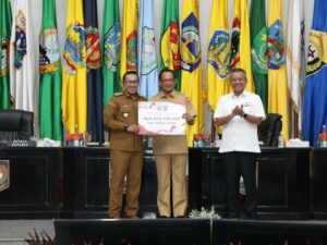 Kendalikan Inflasi, Tanah Datar Terima Insentif Fiskal Rp5,8 Miliar