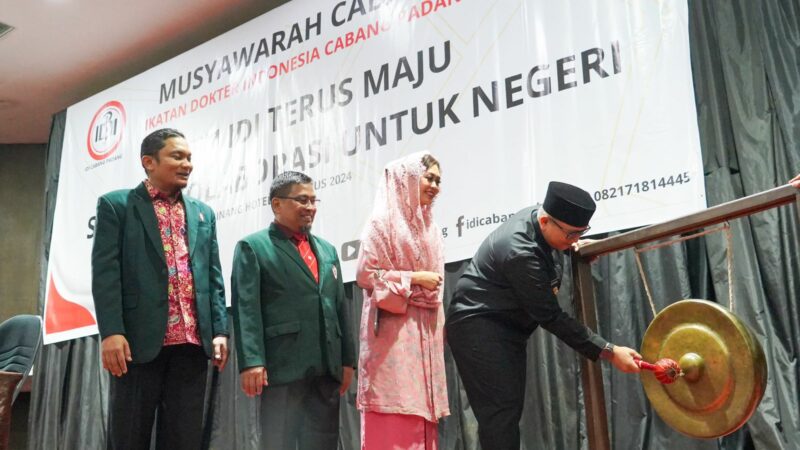 Muscab IDI Padang, Pj Wako Minta Kolaborasi Stakeholder di Bidang Kesehatan Diperkuat