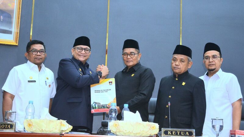 Pemko dan DPRD Padang Sepakati APBD 2025, Pendapatan Dipatok Rp2,6 Triliun