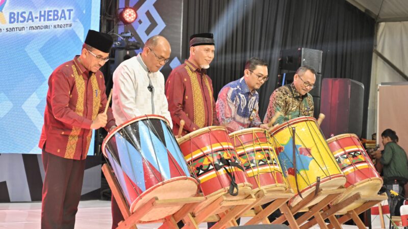 Buka International SMK Expo, Mahyeldi Yakini SMK Motor Penggerak Kemajuan