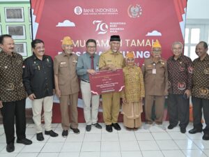 Gubernur Mahyeldi Imbau Seluruh Komponen Bangsa Tingkatkan Perhatian pada Veteran Pejuang Kemerdekaan