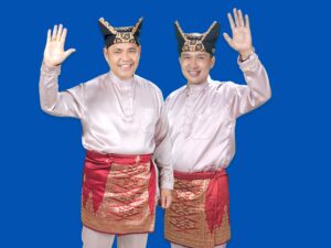 Bakal Diantar 2.000 Pendukung, Epyardi Asda-Ekos Albar Mendaftar ke KPU di Hari Terakhir