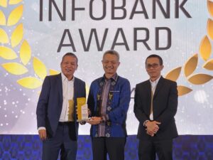 Bank Nagari Raih The Excellent Performance Bank di Ajang InfoBank Award