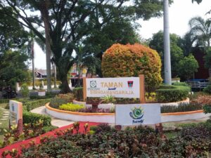 Penjabat (Pj) Wali Kota Padang, Andree Algamar meresmikan kembali Taman Sisingamangaraja yang berada di Kelurahan Ganting Parak Gadang,