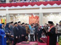 20 Anggota DPRD Kota Padang Panjang hasil Pemilihan Legislatif (Pileg) 2024 resmi dilantik pada Selasa (13/8/2024). Pelantikan tersebut