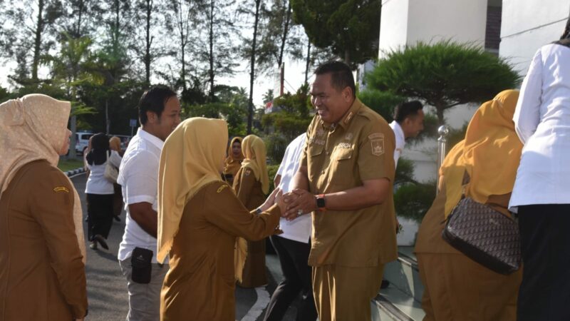 Yota Balad melepaskan jabatannya sebagai Sekda Pariaman. Hal ini akan maju dalam proses kontestasi Pilkada Pariaman di November