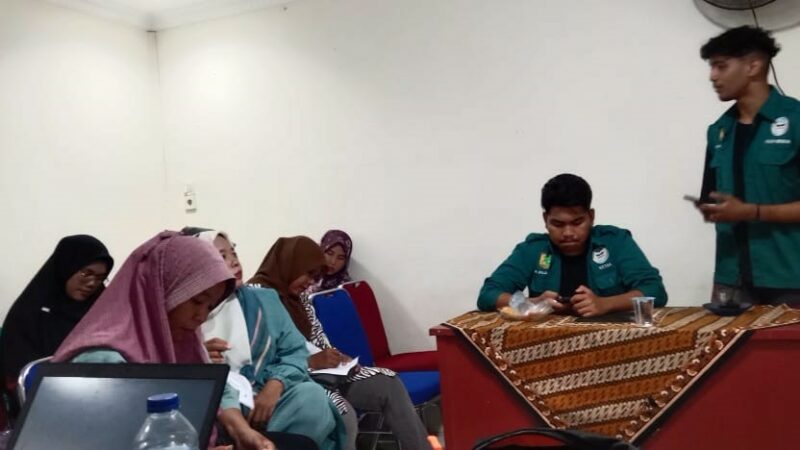 Pengelolaan Bank Sampah Berbasis Komunitas dengan Program Lingkungan Berkelanjutan di Kenagarian Pungguang Kasiak