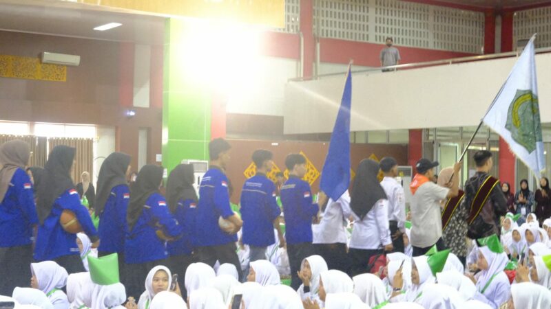 UIN Imam Bonjol Padang menggelar Parade Unit Kegiatan Mahasiswa (UKM) pada kegiatan Pengenalan Budaya Akademik dan Kemahasiswaan (PBAK) 2024.