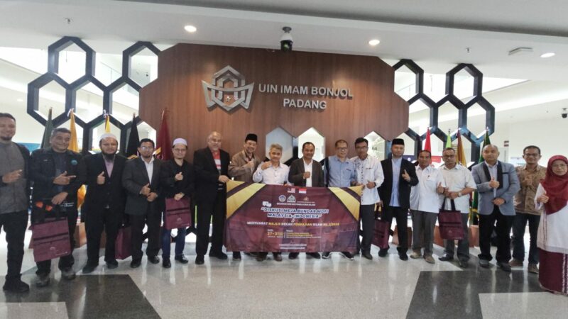 Fakultas Ekonomi dan Bisnis Islam (UIN) Imam Bonjol Padang menjadi salah satu kunjungan kegiatan Diskusi Meja Bundar MDPI Malaysia Indonesia