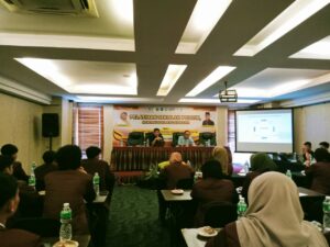 UIN Imam Bonjol Padang menggelar Pelatihan Sekolah Politik, Kewirausahaan dan Karir di Hotel Axana, Sabtu (31/8/2024). Wakil Rektor Bidang