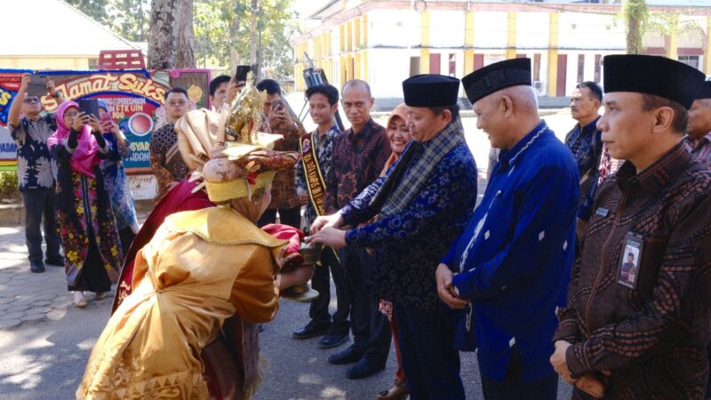 Yayasan Madrasah Tsanawiyah Quranic Scienta dibawah naungan UIN Imam Bonjol Padang meresmikan Madrasah Tsanawiyah Quranic Scientia.
