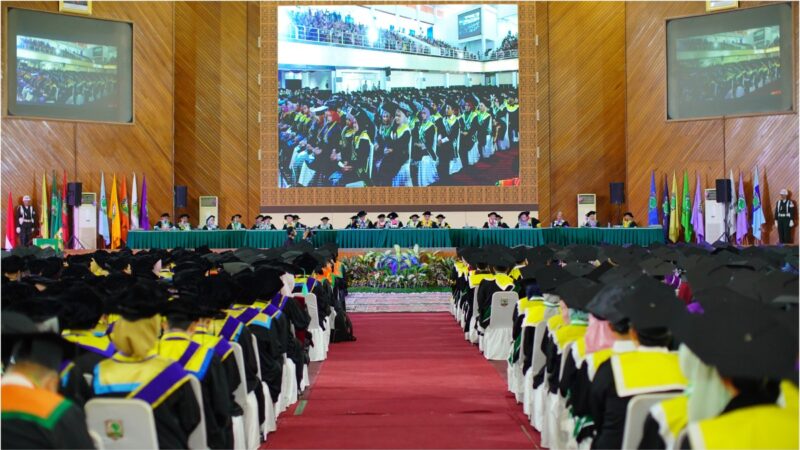 UNAND mewisuda sebanyak 664 orang wisudawan dari Program Pascasarjana pada Jumat (30/8/2024) di Gedung Auditorium Kampus Limau Manis.