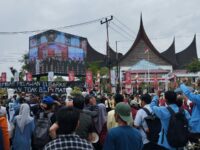 Elemen masyarakat dari mahasiswa, kelompok masyarakat sipil hingga pengemudi ojek online atau ojol akan demo DPRD Sumbar siang ini