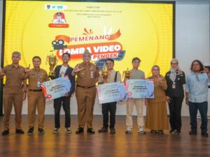 Festival Cerita HJK Padang, Pj Wako Serahkan Hadiah Lomba Video Pendek dan Launching Buku Padang Bercerita