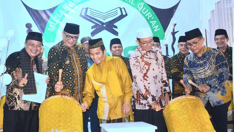 Dimeriahkan Tausiah Ustadz Maulana, MTQN Ke-41 Tingkat Kota Padang Resmi Dibuka