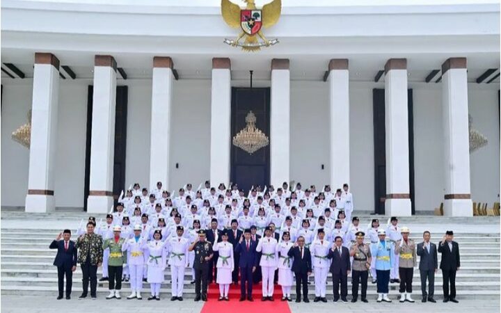 Baru-baru ini publik dihebohkan dengan kabar di media sosial soal dugaan adanya 18 orang Pasukan Pengibar Bendera Pusaka (Paskibraka)