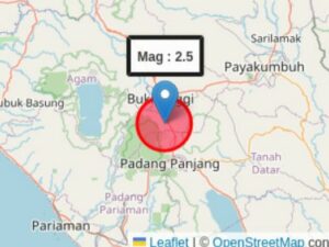 Gunung Marapi di Sumbar kembali erupsi pada Jumat (23/8/2024) pukul 22.27 WIB. Pada waktu yang bersamaan gempa di Bukittinggi.