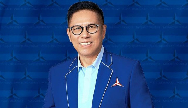 Sebanyak 14 anggota DPR RI dan 4 anggota DPD RI terpilih asal Sumatra Barat untuk periode 2024-2029 telah dilantik pada 1 Oktober 2024