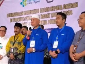 Ketua KPU Sumbar, Surya Efitrimen mengatakan, ada total 56 pasangan calon (paslon) kepala daerah di Sumatra Barat untuk Pemilihan Serentak