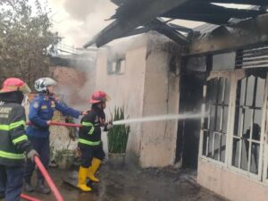 2 Petak Rumah Terbakar di Kuranji, Kerugian Capai Rp1 Miliar