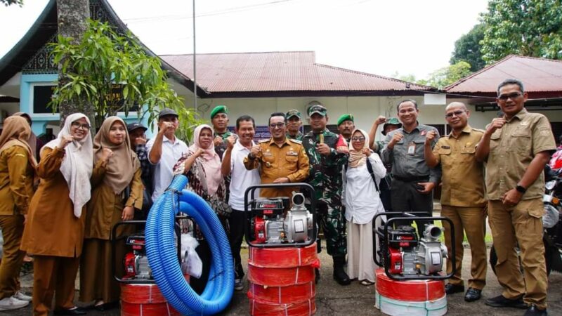 Petani Tanah Datar Terima Bantuan Pompa Air dari Kementerian Pertanian