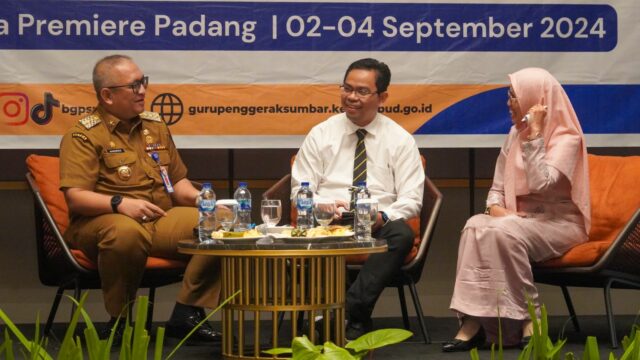 Pj Wako Padang Paparkan Pentingnya Pendidikan Berkelanjutan untuk Optimalkan Bonus Demografi