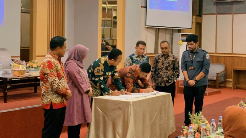 Dihadiri Komisioner Pusat, BEM KM FIS UNP Teken MoU dengan Bawaslu