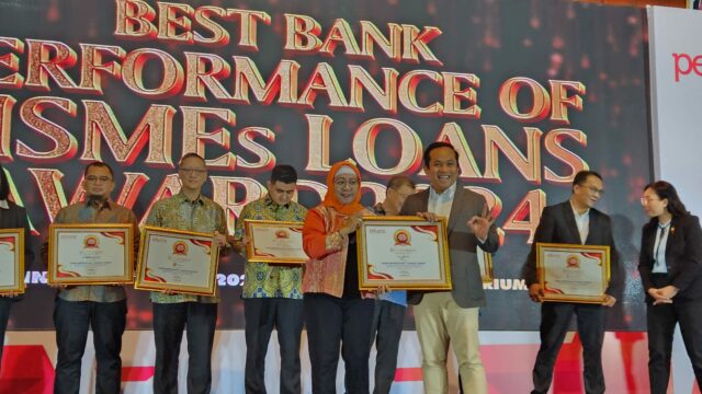 Bank Nagari Sabet Predikat Tertinggi 