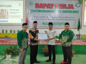 Tingkatkan Perekonomian Umat, Ekos Albar Bahas Kewirausahaan di Raker Pesantren Muhammadiyah