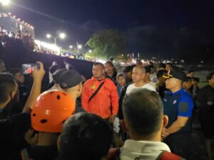 Seorang bocah berusia 6 tahun bernama Fadil dilaporkan terseret ombak di Pantai Padang, Senin (16/9/2024) sekitar pukul 18.00 WIB.