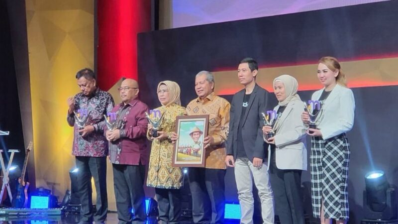 Dukung Kemandirian Pangan, Gubernur Sumbar Raih Penghargaan Merdeka Award 2024