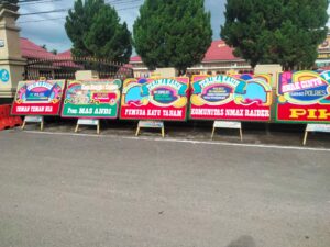 Mapolres Padang Pariaman Dipenuhi Karangan Bunga Usai Tersangka Pembunuh Nia Berhasil Ditangkap