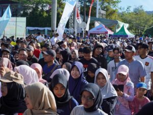 6.000 Lebih Peserta Ikuti Jalan Sehat Dies Natalis ke 68 Universitas Andalas