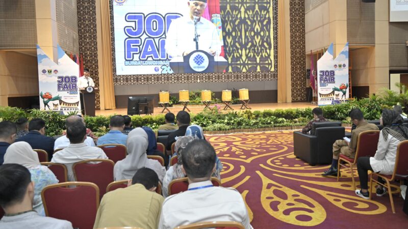 Pemprov Catat Berbagai Program Gubernur Mahyeldi Berhasil Optimalkan Serapan Tenaga Kerja