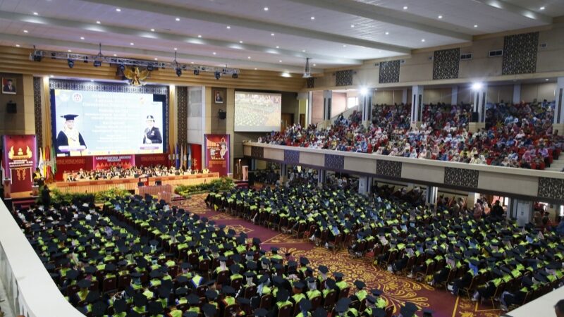 Wisuda ke 136, UNP Luluskan 3.780 Wisudawan