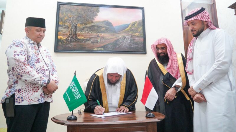 Bahas Kerjasama Pendidikan, Pj Wako Padang Terima Kunjungan Atase Agama Kedubes Arab Saudi