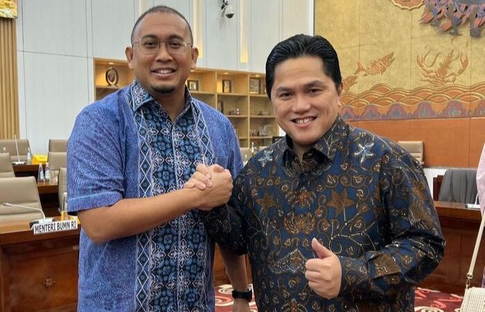 Menteri BUMN Erick Thohir telah menyetujui pengalihan lahan PT Kereta Api Indonesia (KAI) untuk pengembangan RSUP M Djamil Kota Padang.