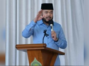 Reformasi birokrasi merupakan kunci keberhasilan penyelenggaraan pemerintahan. Hal ini turut menjadi perhatian Fadly Amran
