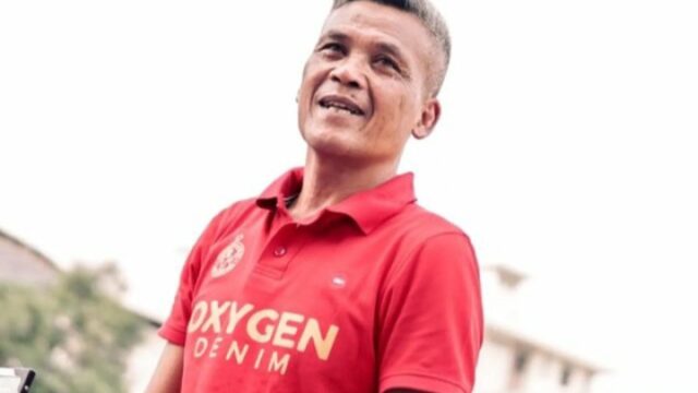 Pelatih kepala Semen Padang FC, Hendri Susilo, dikabarkan dicopot dari jabatannya menyusul kekalahan tim atas Malut United dengan skor 2-1
