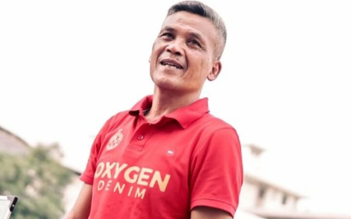 Pelatih kepala Semen Padang FC, Hendri Susilo, dikabarkan dicopot dari jabatannya menyusul kekalahan tim atas Malut United dengan skor 2-1